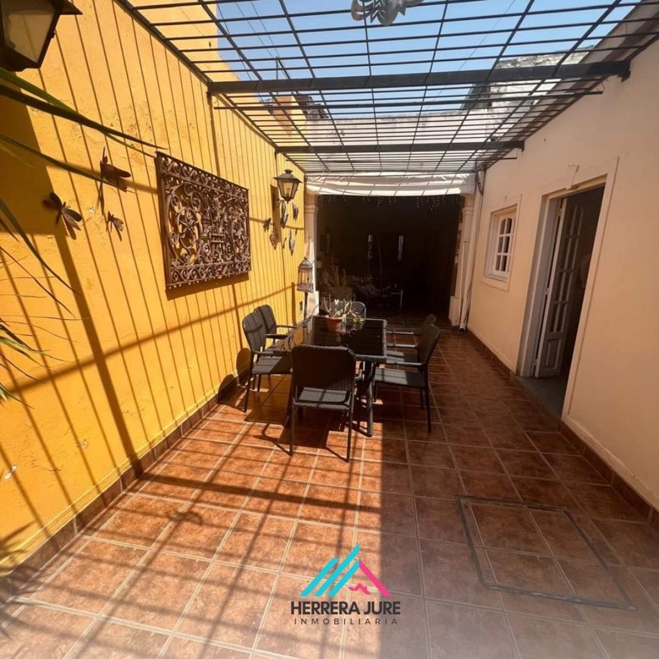 Casa en zona de Parque Avellaneda