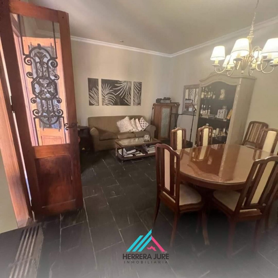 Casa en zona de Parque Avellaneda