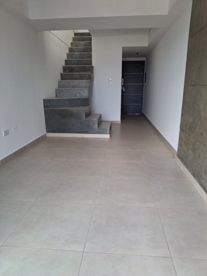 1 DORMITORIO TIPO DUPLEX