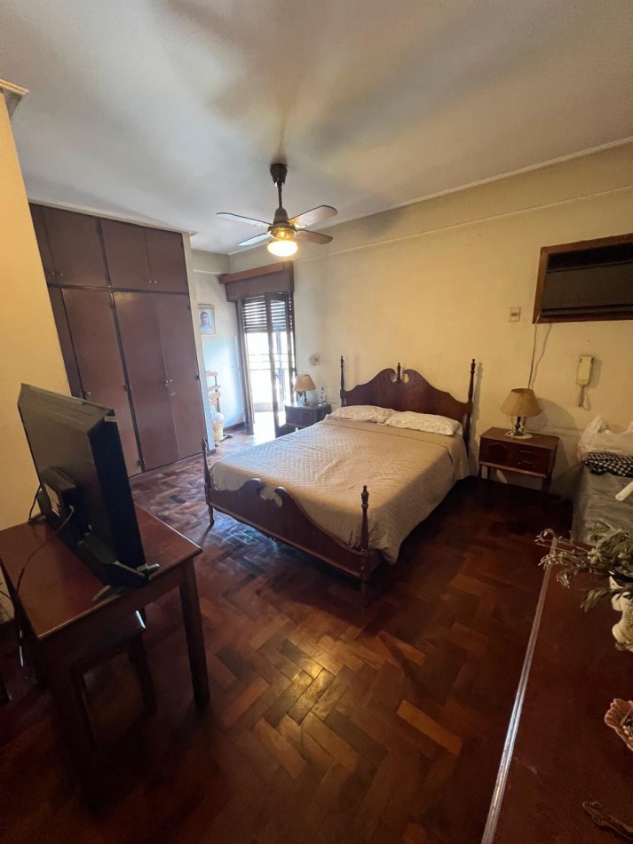 SEMIPISO CON COCHERA EN BARRIO NORTE