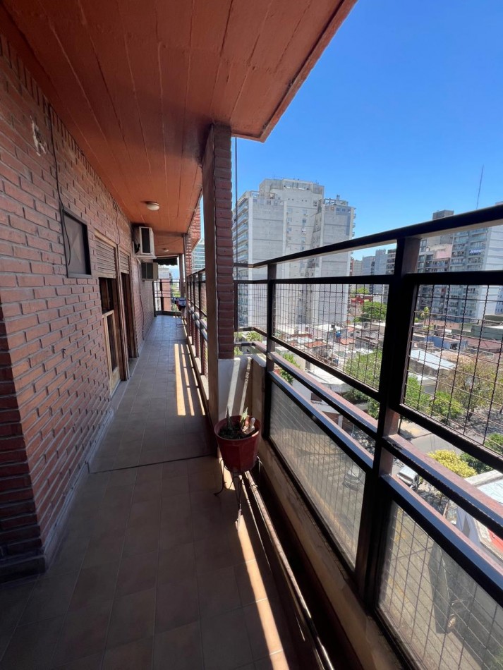 SEMIPISO CON COCHERA EN BARRIO NORTE