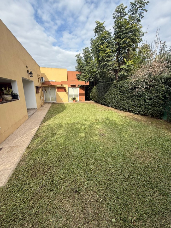 CASA EN COUNTRY CERRO AZUL