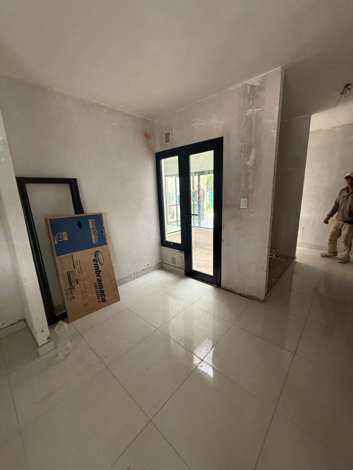 CASA A ESTRENAR EN BARRIO PRIVADO DIVISADERO