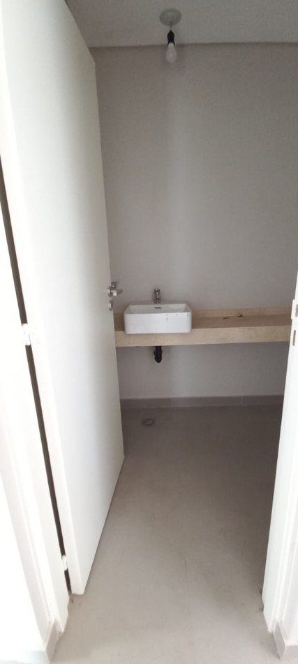 CASA A ESTRENAR EN BARRIO PRIVADO LAS QUINTAS II