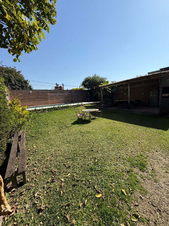 CASA EN BARRIO ODONTOLOGICO