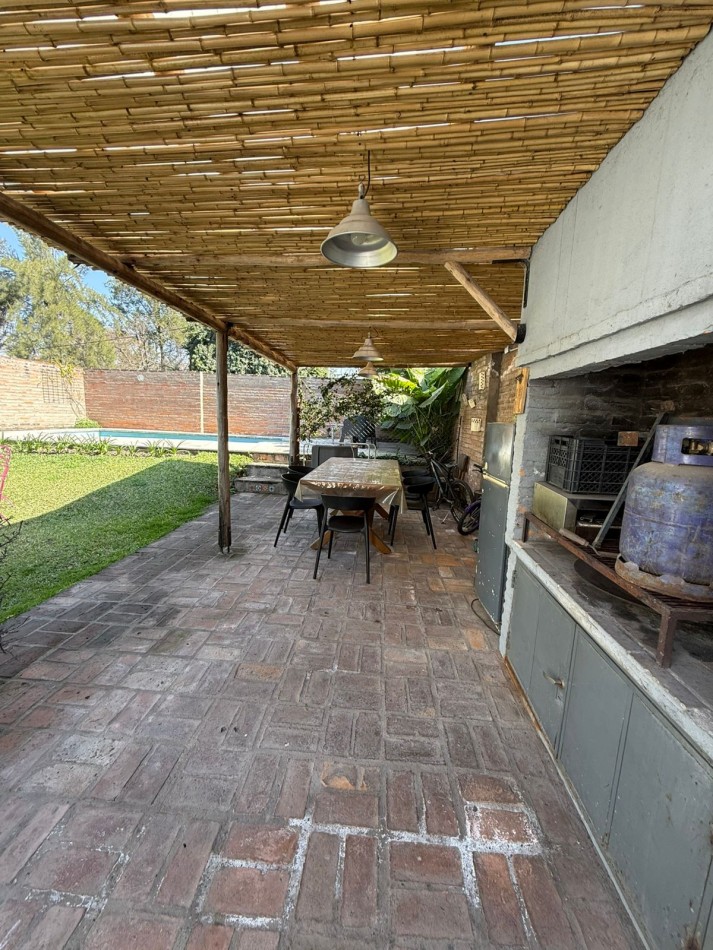 CASA EN BARRIO ODONTOLOGICO