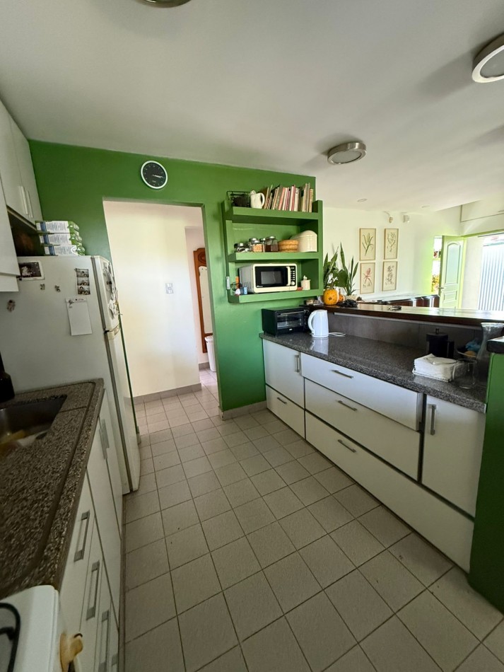 CASA EN BARRIO ODONTOLOGICO