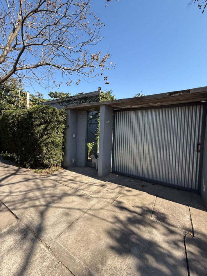 CASA EN BARRIO ODONTOLOGICO