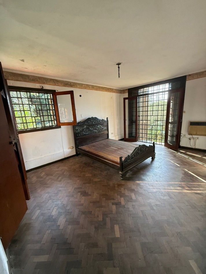 IMPORTANTE PROPIEDAD EN AV. ACONQUIJA