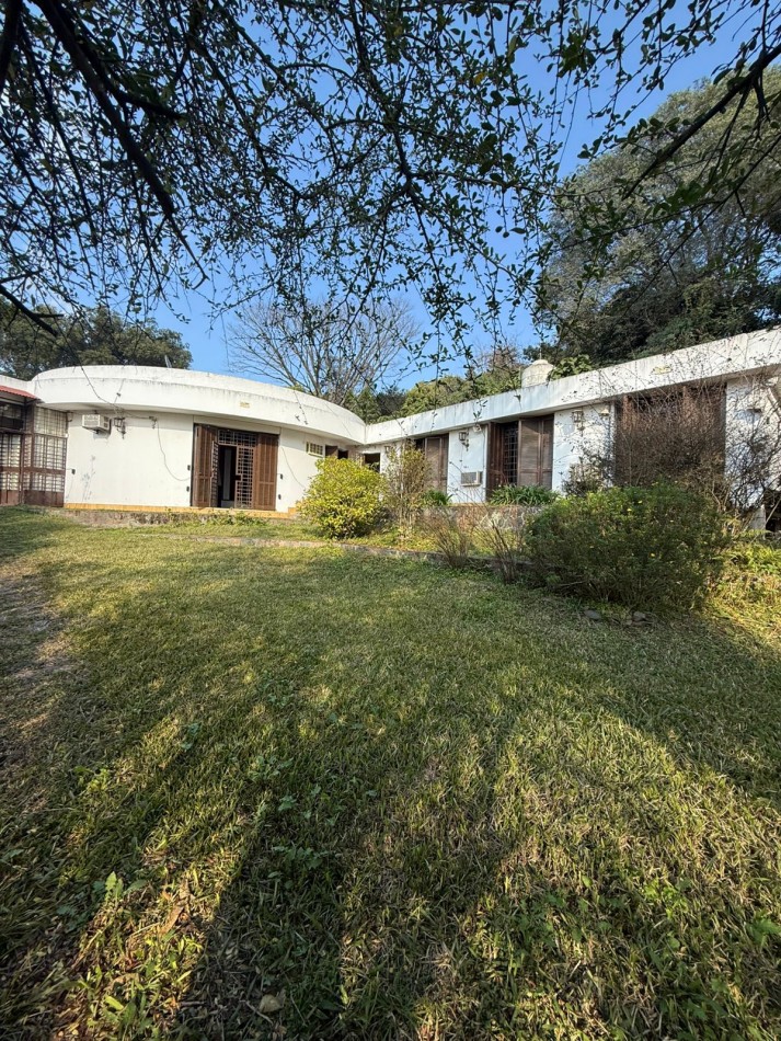 IMPORTANTE PROPIEDAD EN AV. ACONQUIJA