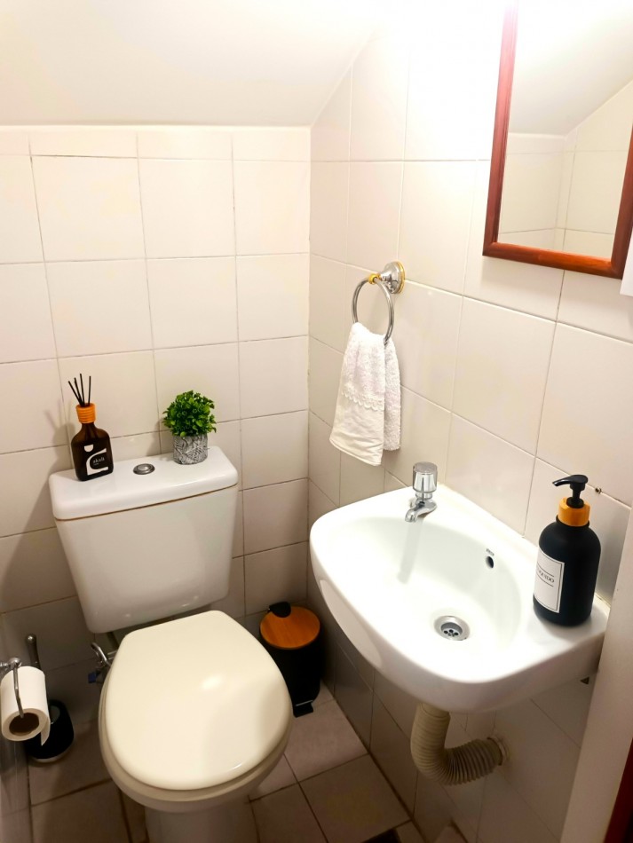 CASA EN BARRIO FEPUT- ALT AV. AMERICA AL 2100