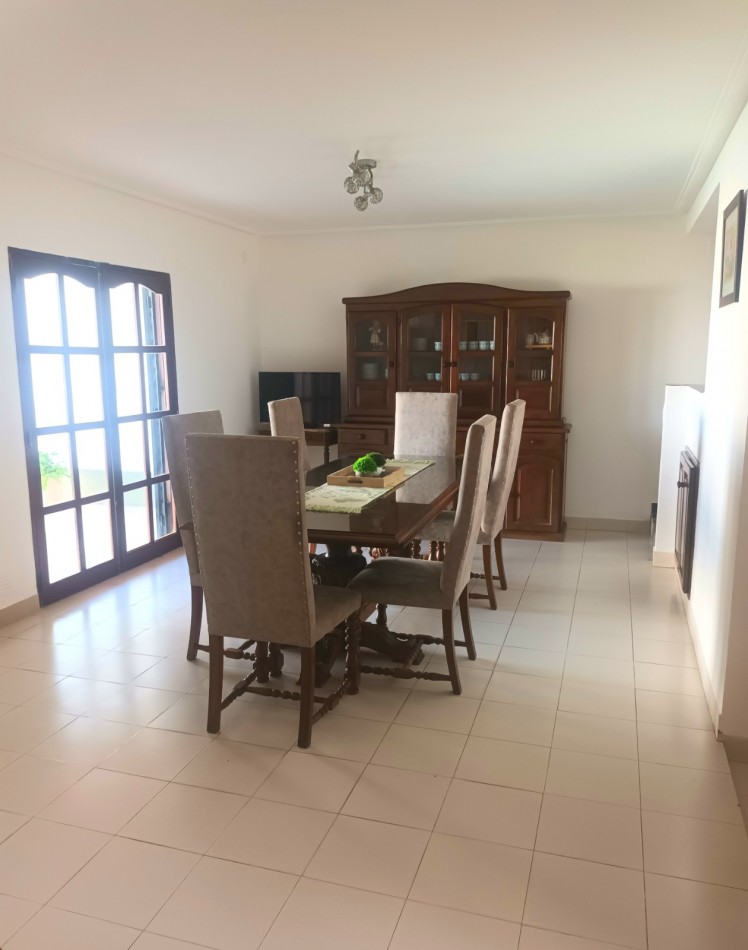 CASA EN BARRIO FEPUT- ALT AV. AMERICA AL 2100