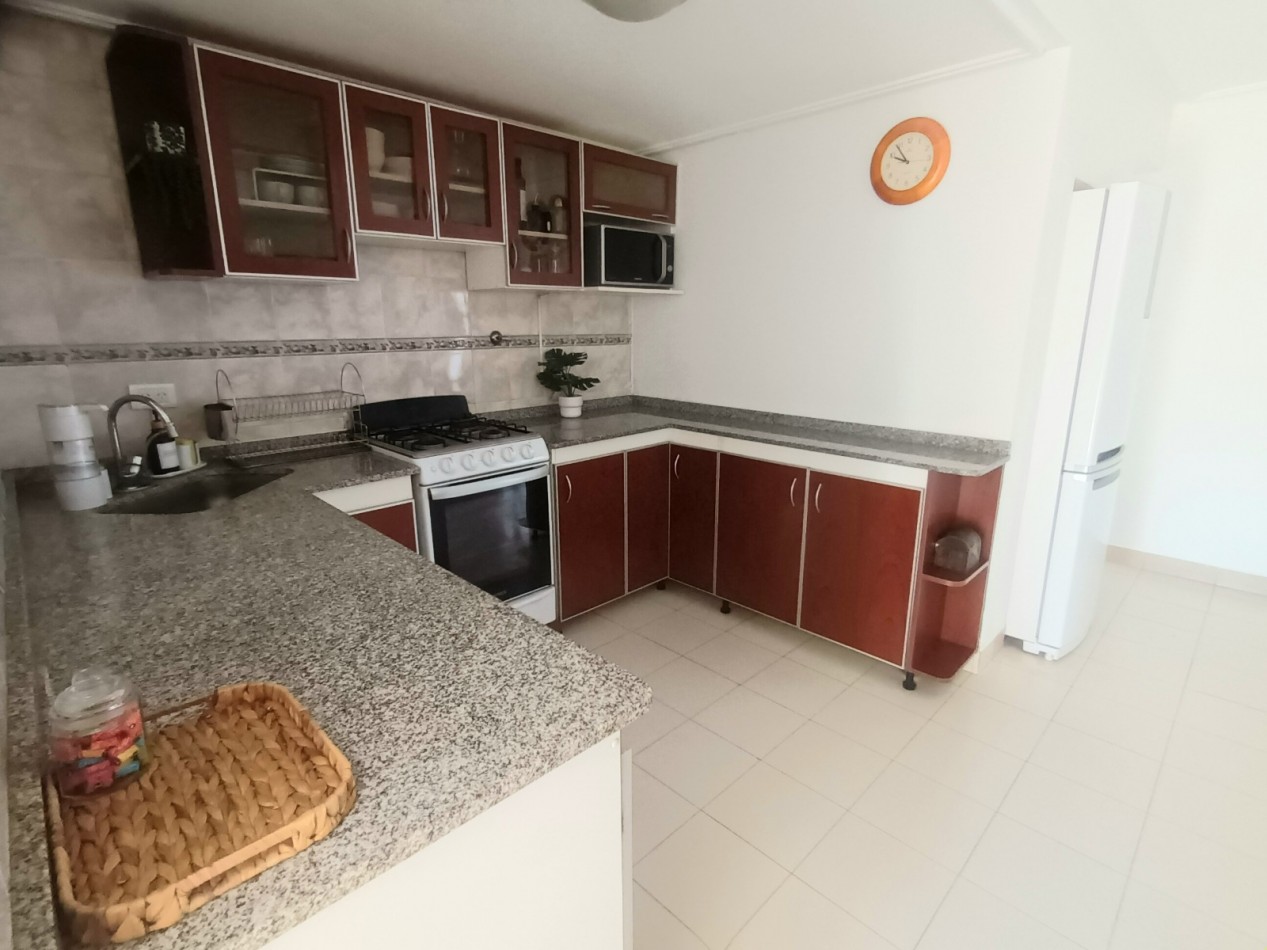 CASA EN BARRIO FEPUT- ALT AV. AMERICA AL 2100