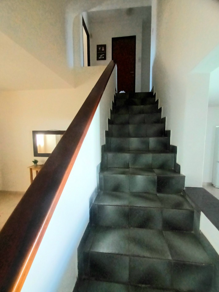 CASA EN BARRIO FEPUT- ALT AV. AMERICA AL 2100