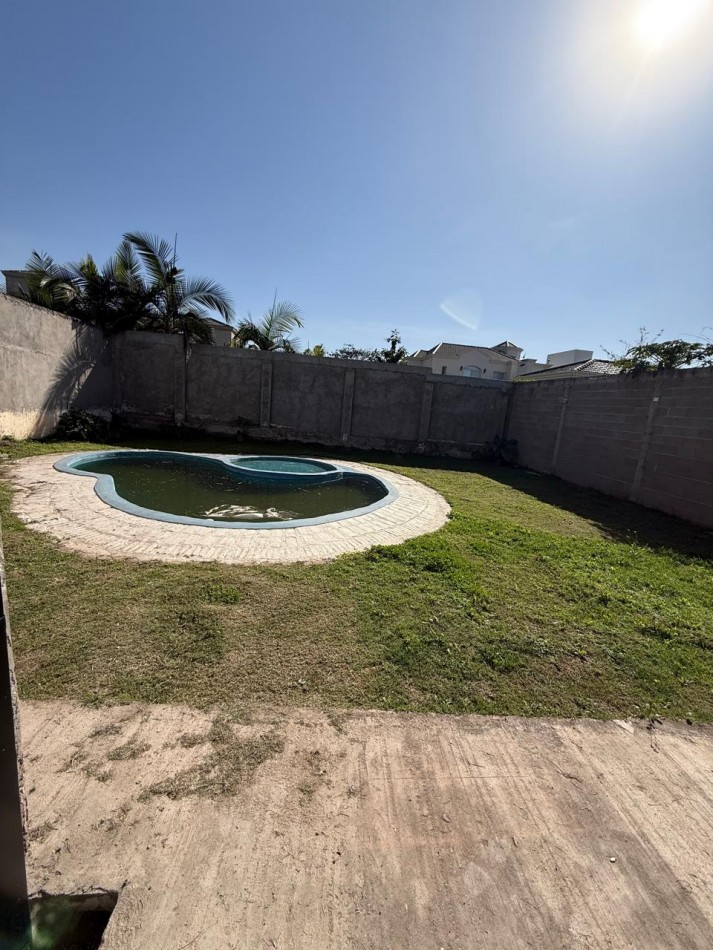 ESPECTACULAR CASA EN EL CORTE- YERBA BUENA