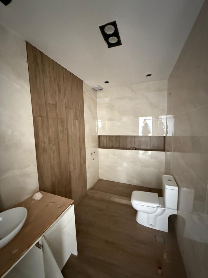 ESPECTACULAR CASA EN EL CORTE- YERBA BUENA