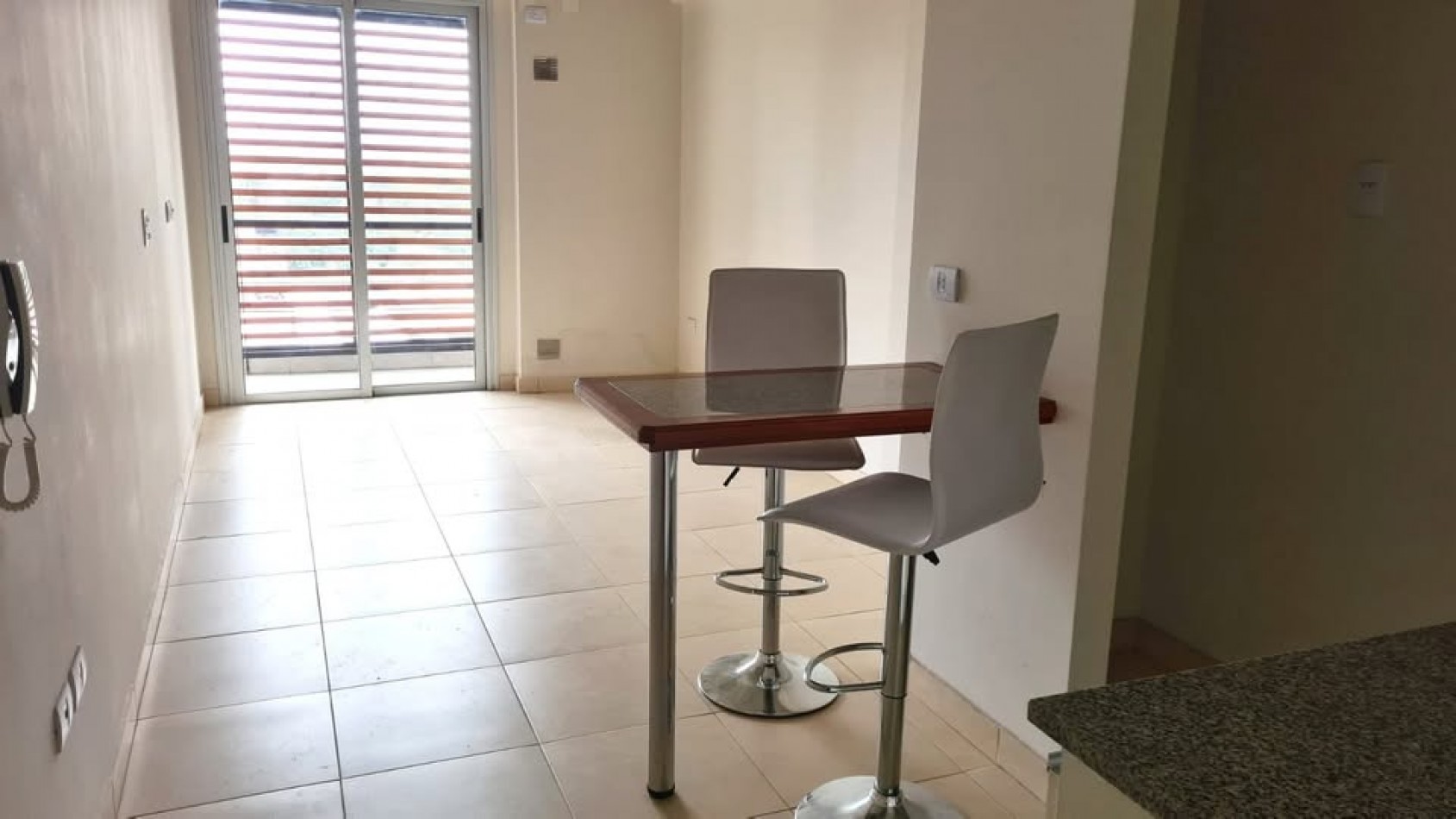 MONOAMBIENTE EN ALQUILER