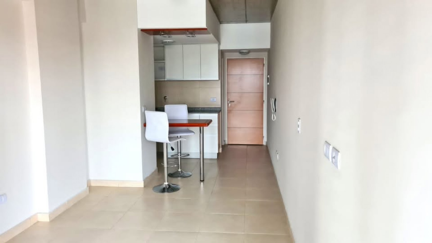 MONOAMBIENTE EN ALQUILER