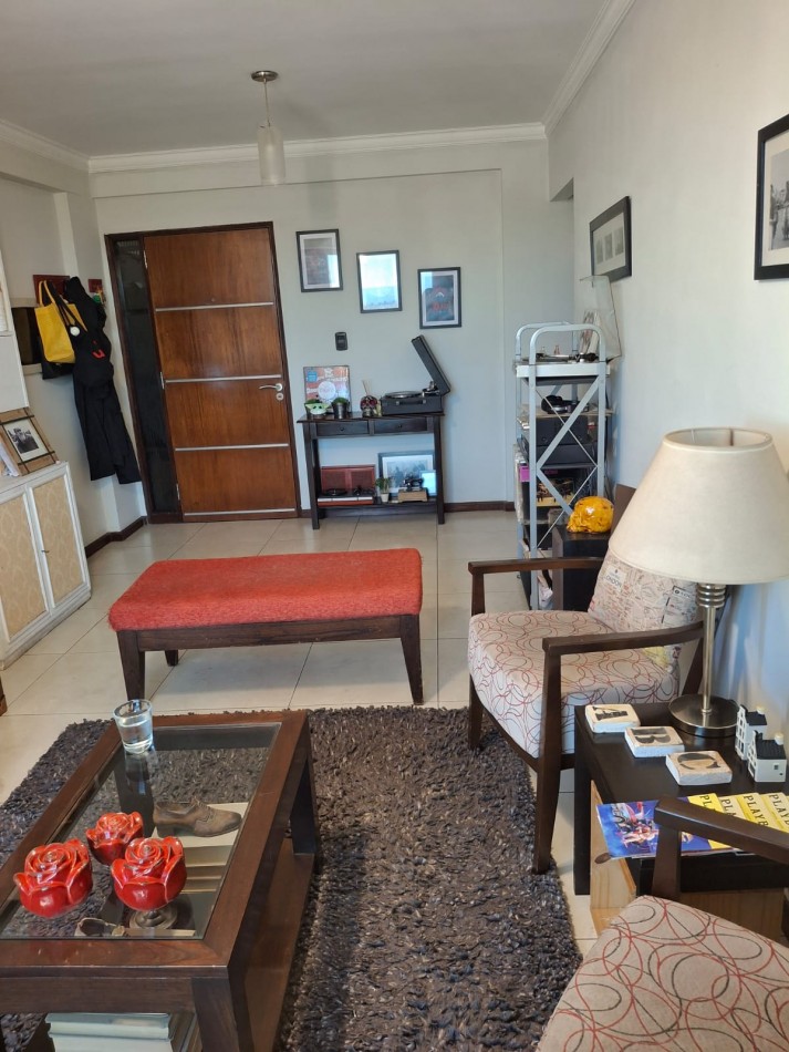 DEPTO DE 2 DORMITORIOS EN BARRIO NORTE