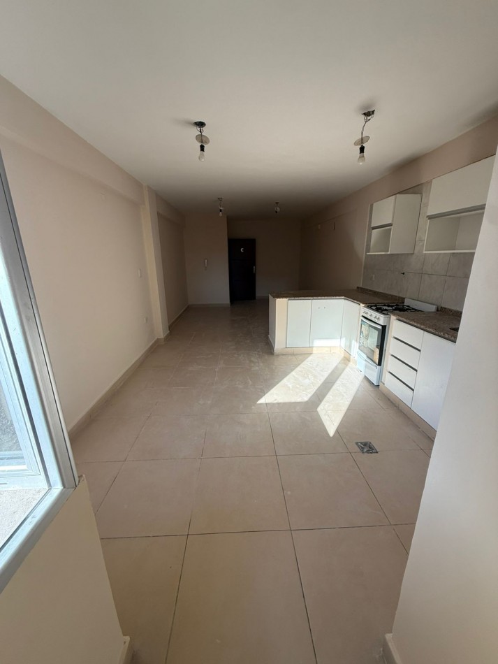 1 DORMITORIO CON COCHERA EN ALQUILER- BARRIO NORTE