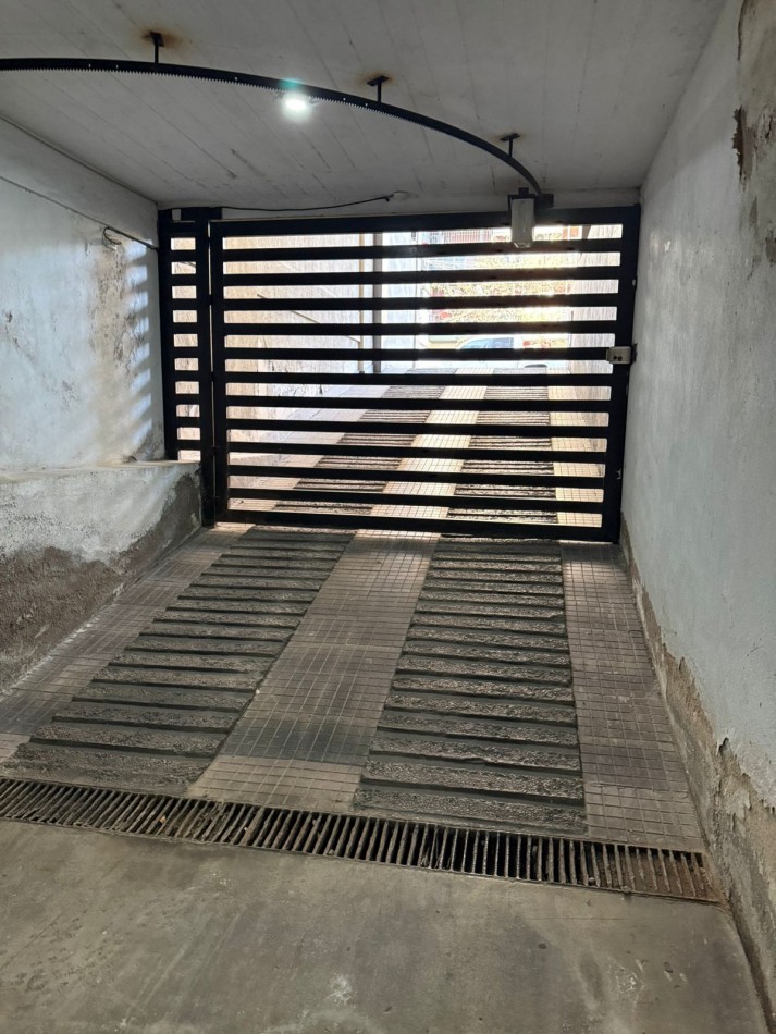 1 DORMITORIO CON COCHERA EN ALQUILER- BARRIO NORTE