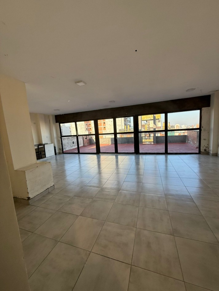 1 DORMITORIO CON COCHERA EN ALQUILER- BARRIO NORTE