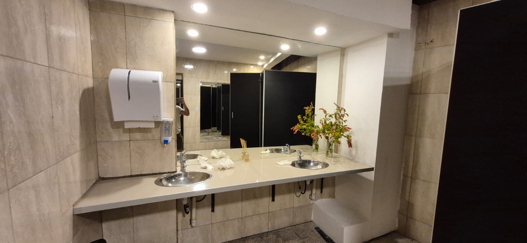 Espacio comercial de 700 m² en alquiler, ideal para multiples rubros - TAFI VIEJO