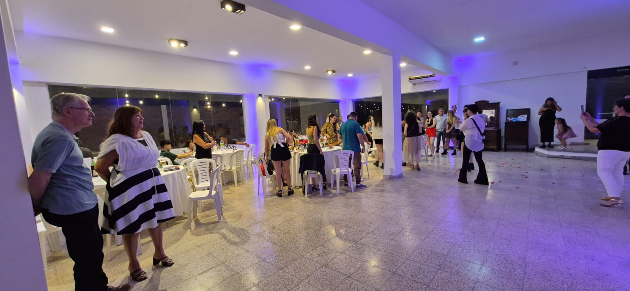 Espacio comercial de 700 m² en alquiler, ideal para multiples rubros - TAFI VIEJO