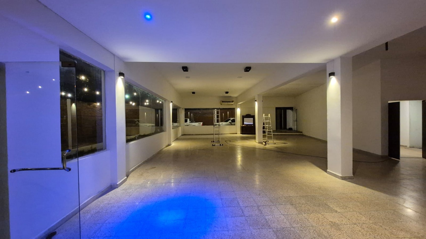 Espacio comercial de 700 m² en alquiler, ideal para multiples rubros - TAFI VIEJO