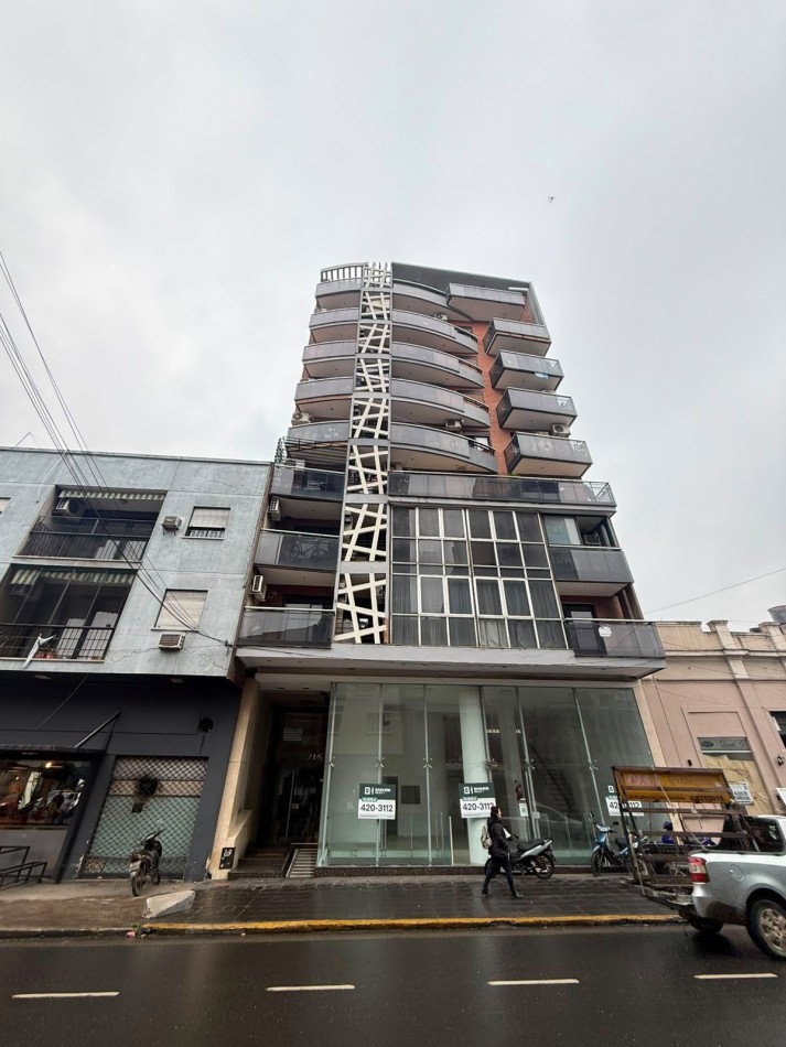 DEPARTAMENTO 1 DORMITORIO EN VENTA - SANTIAGO 700