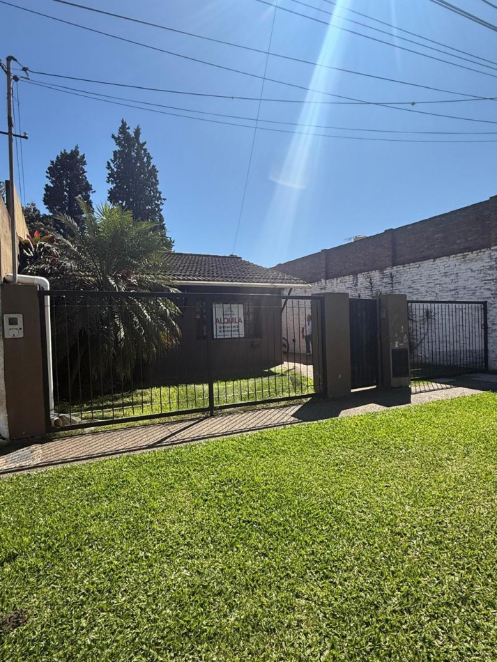 CASA 3 DORMITORIOS