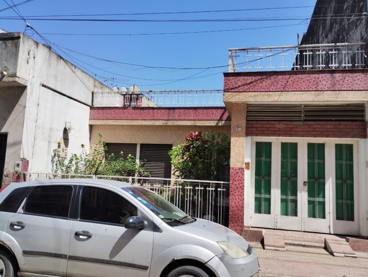 CASA A RECICLAR EN VENTA- IDEAL INVERSORES