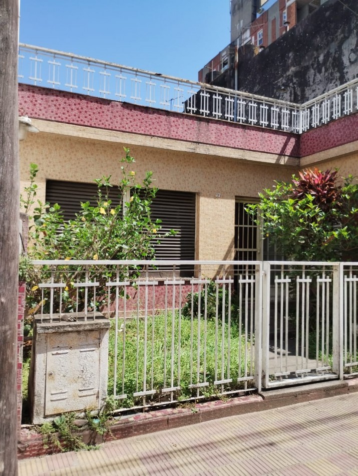 CASA A RECICLAR EN VENTA- IDEAL INVERSORES