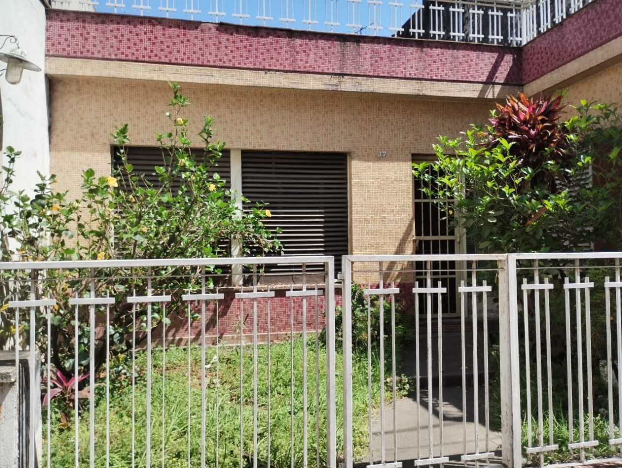 CASA A RECICLAR EN VENTA- IDEAL INVERSORES