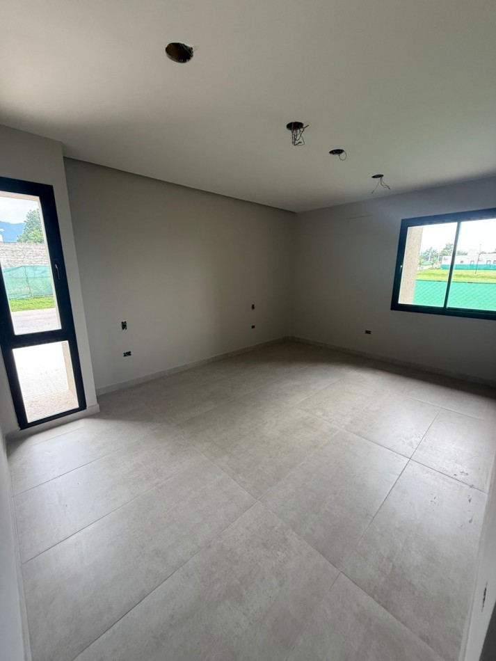 CASA A ESTRENAR EN COUNTRY LAS CAÑAS