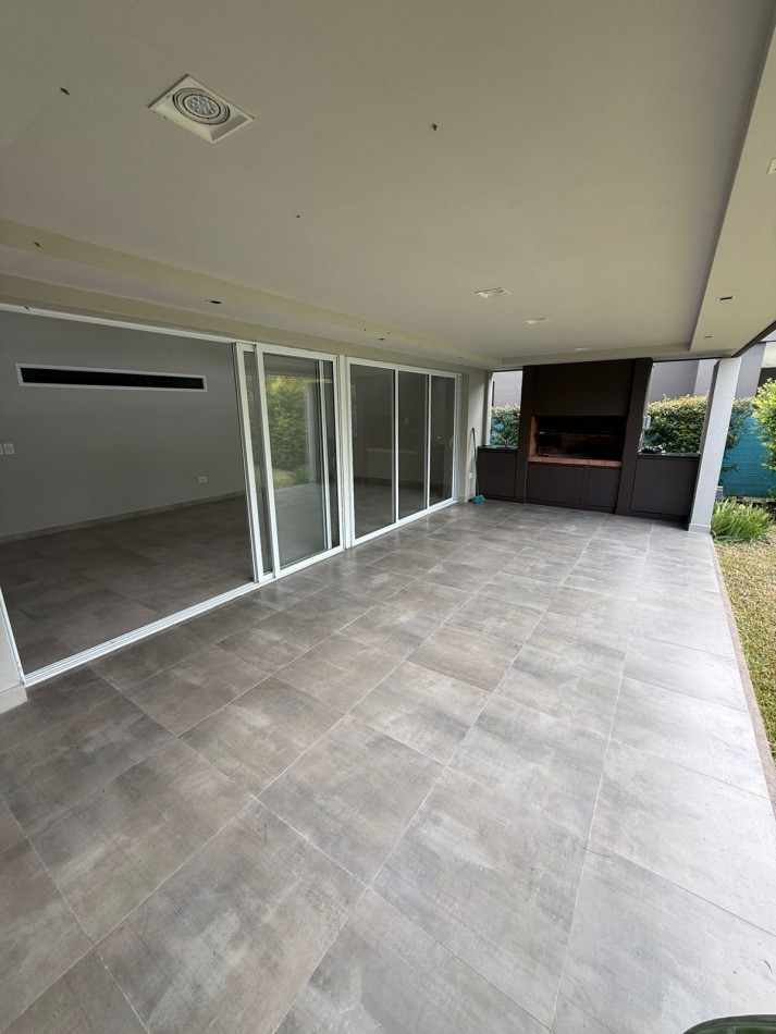 CASA EN ALTO VERDE II