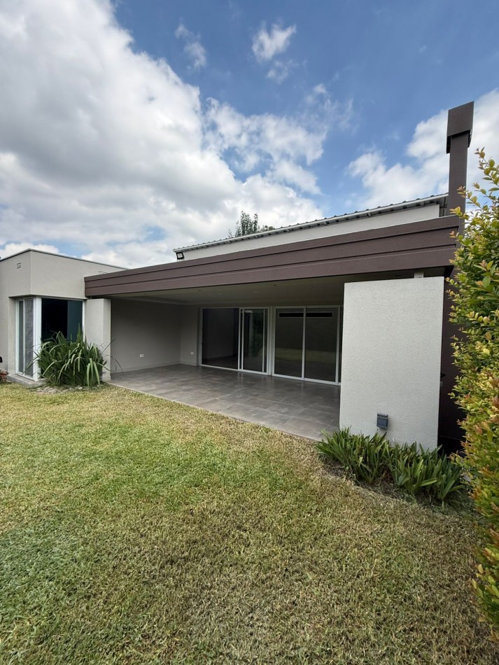 CASA EN ALTO VERDE II